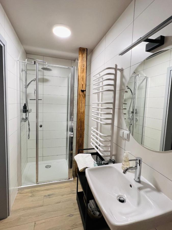 Garden Loft Villa Roczyny Ngoại thất bức ảnh