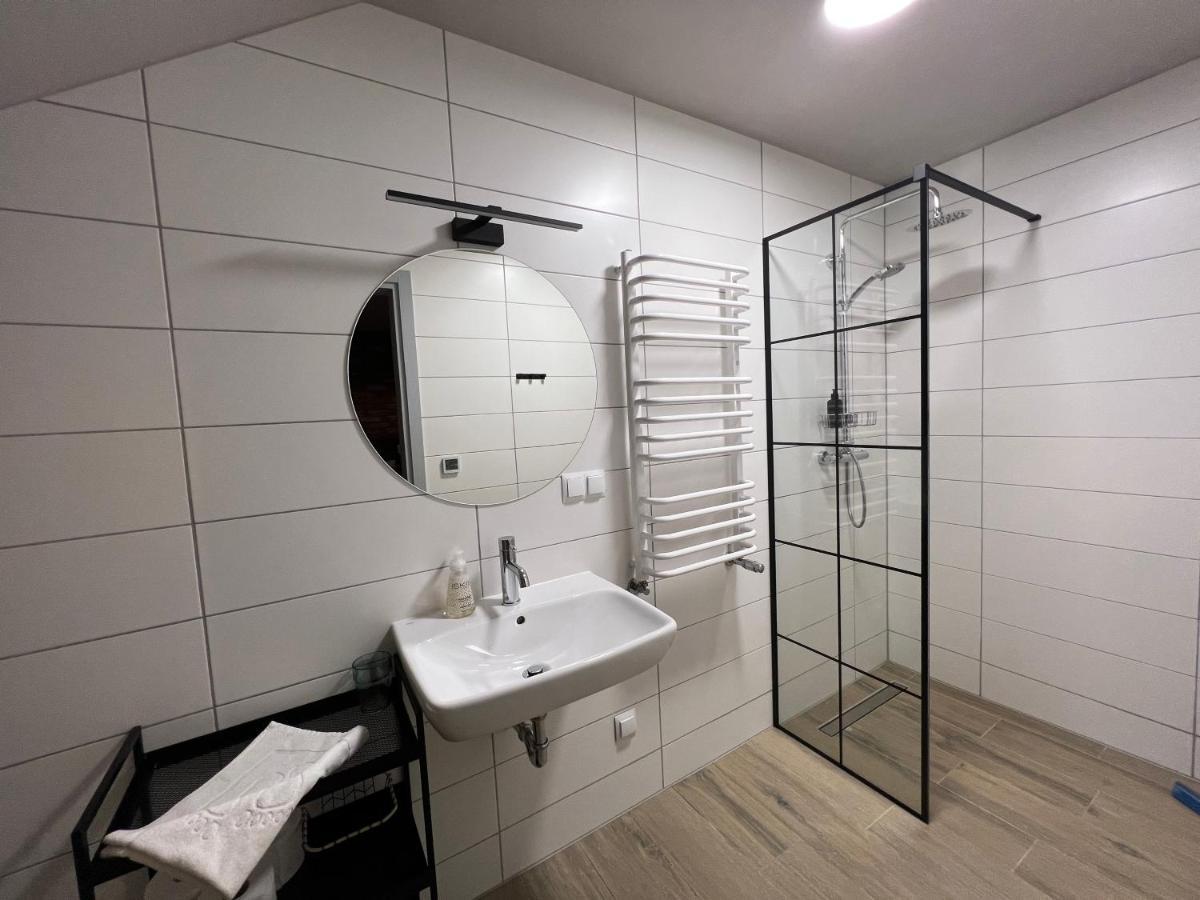 Garden Loft Villa Roczyny Ngoại thất bức ảnh